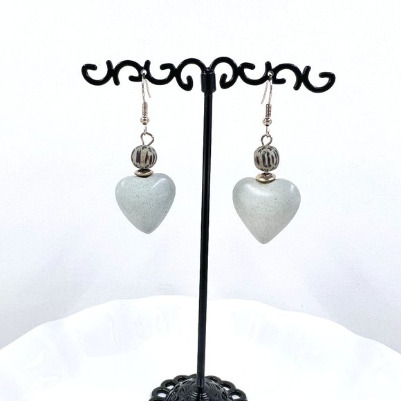 NWOT - BOHO Vibes Pale Green Bubble Heart Gold Tone Fishhook Earrings - Picture 2 of 5